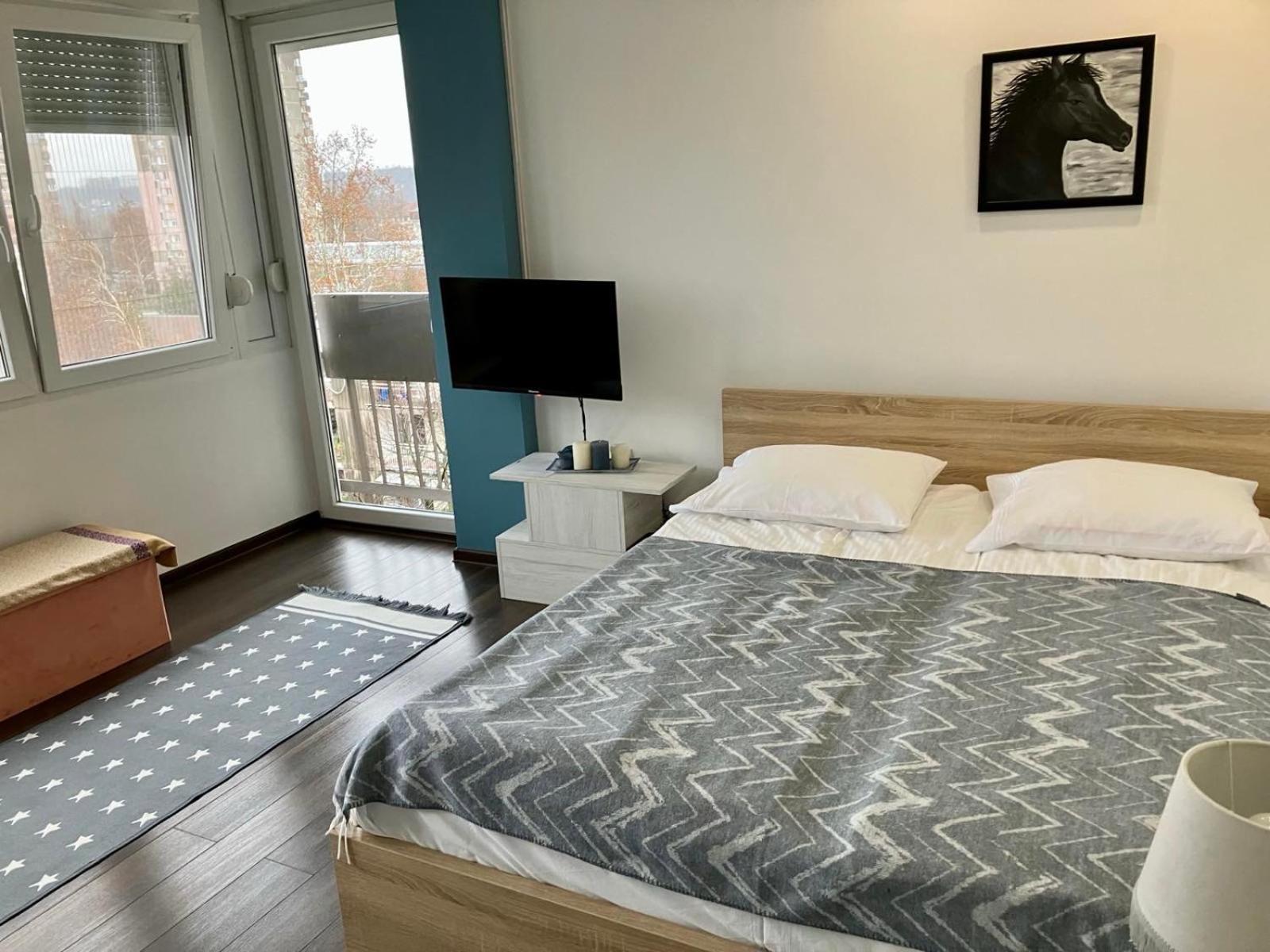 Blue Moon Apartment Novi Sad Luaran gambar